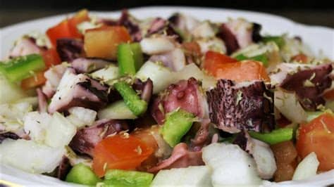 ¿por qué comer un sushi clásico cuando podes convertirlo en ensalada? Aliño de pulpo (con imágenes) | Videos de cocina, Recetas ...