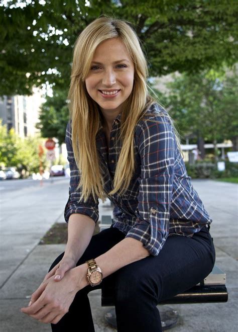 Beth Riesgraf Talks About Leverage Filming In Portland And Her