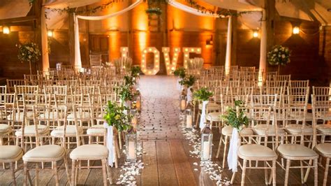 Lains Barn Wedding Venue In Oxfordshire Wedding Venues