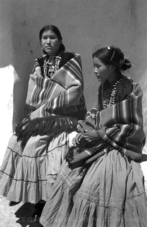 Navajo peacemaking is a process in which a naat'aanii(peacemaker), familiar with navajo common law and traditional navajo stories, guides disputing parties to develop a resolution. a peacemaking session includes members of the extended families of the disputants and may also include community. Navajo Women Pinned by indus® in honor of the indigenous ...