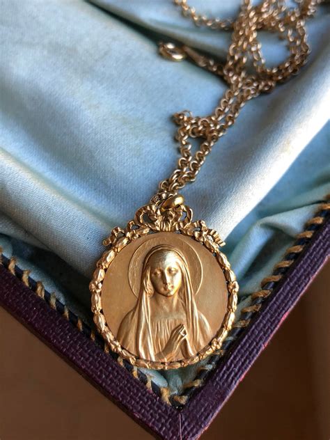 18k Gold Blessed Mother Necklace Medal Art Nouveau Vintage Catholic