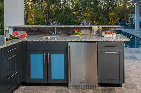 An outdoor kitchen sink needs to be rust resistant, easy to install and built to last a lifetime. Outdoor Kitchen Sink Cabinets Stainless Steel | Danver