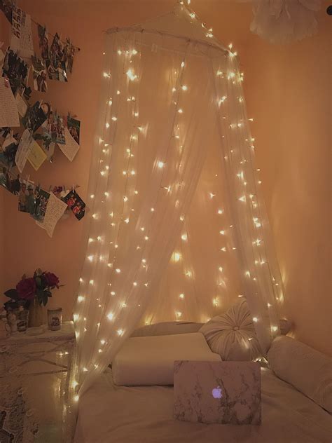 Pin By Marina On My Outfit And Room Aesthetic Cute Bedroom Decor Bed Lights Twinkle Lights