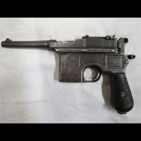 Pistolet Mauser C96 Calibre 9 Mm