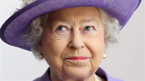 royal expert reveals the one look you don t want to get from queen elizabeth