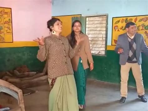 सपना चौधरी के गाने पर सरकारी स्कूल के 4 शिक्षकों ने किया डांस वीडियो वायरल होने पर बीएसए ने