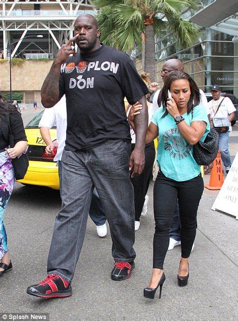 Game Over Nba Star Shaquille Oneal And Fiancée Nicole Hoopz Alexander Call It Quits