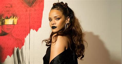 rihanna calls for an end to gun violence after her cousin died in shooting elle australia