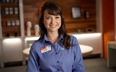 Hot Milana Vayntrub Poses Completely Nude Find Out Her Body Measurement