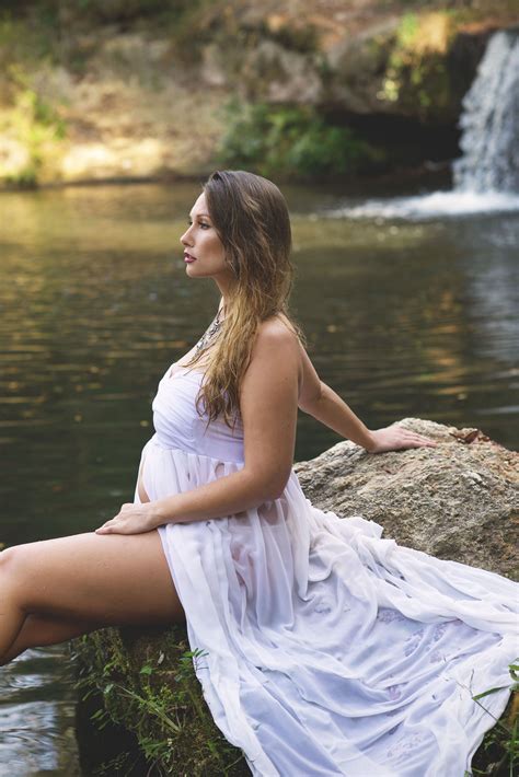 Maternity Photography Poses Hayne Photographers Will Have Many Staff Present To Ensaio