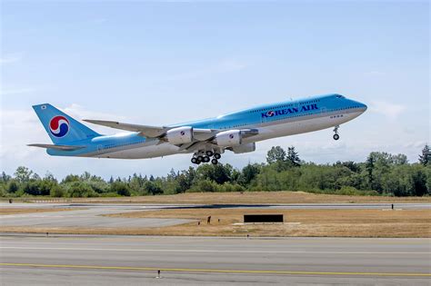 Korean Air To Operate Its Boeing 747 8i To Chicago Economy Class And Beyond
