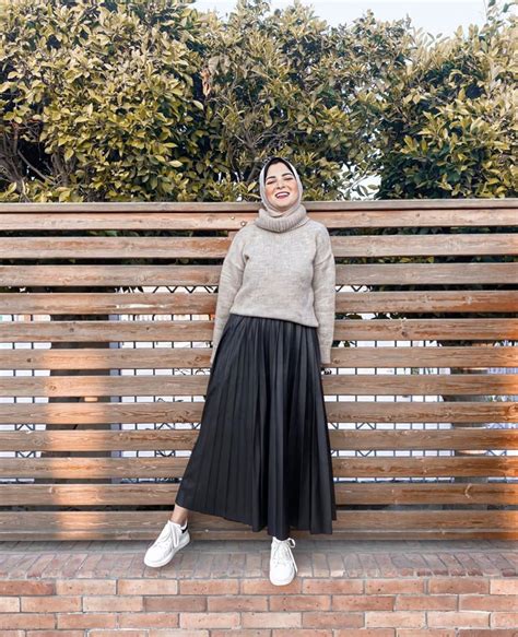 21 Modest Ways To Style Long Pleated Skirts With Hijab Fashion Zahrah
