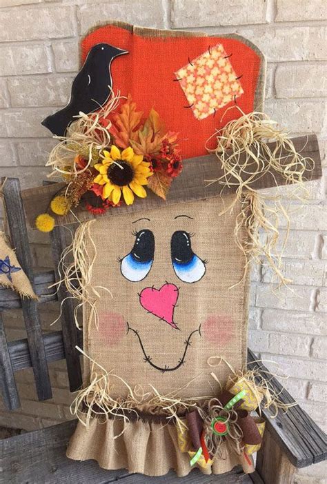 Cover Wood Pallets In Burlap And Add A Sweet Face This One Is 36
