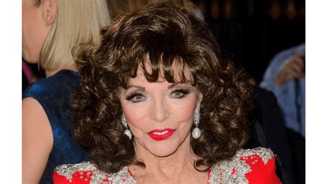 Dame Joan Collins Does Her Own Grocery Shop 8days