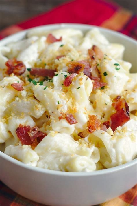 It's quick, easy and sure to be a hit with the entire family. Smoked Gouda Mac and Cheese - Mildly Meandering