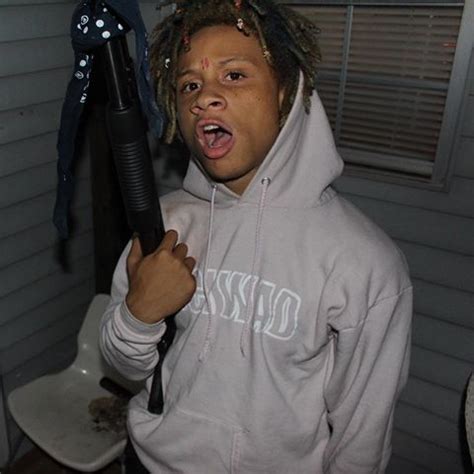 In 2019, he began dating rapper coi leray, but the couple later broke up. Trippie Redd Height, Weight, Age, Wiki, Family, Body Statistics, Facts