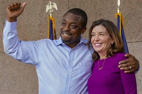 Ny Gov Hochul Hits Election Hurdle In Running Mates Arrest The