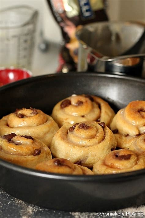 Chocolate Chip Cinnamon Rolls Persnickety Plates