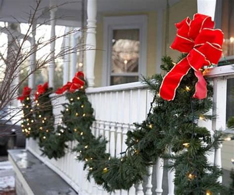 44 Best Christmas Porch Railing Decorations Decorecent Outdoor