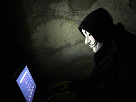 Top 10 Most Dangerous Hackers Of All Times