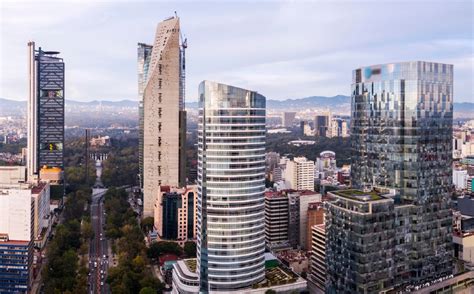 Sep 16, 2021 · el hombre que mató a su hijo en un hotel de barcelona se suicidó a las pocas horas. Cuáles son los edificios más altos de México