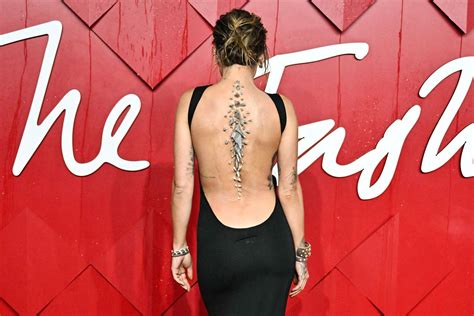 Rita Ora Wears A Prosthetic Chrome Spine Fashion Awards See Her Look
