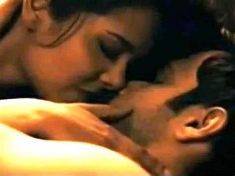 Love N Lust Bollywoods Passionate Kisses