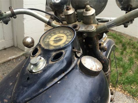 Congratulations to yellowstone harley for taking home this big honor: 1946 HARLEY DAVIDSON KNUCKLEHEAD BARN FIND AS FOUND ...