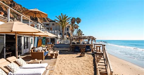 Top 8 Airbnbs In Malibu For Your Beach Getaway In 2021