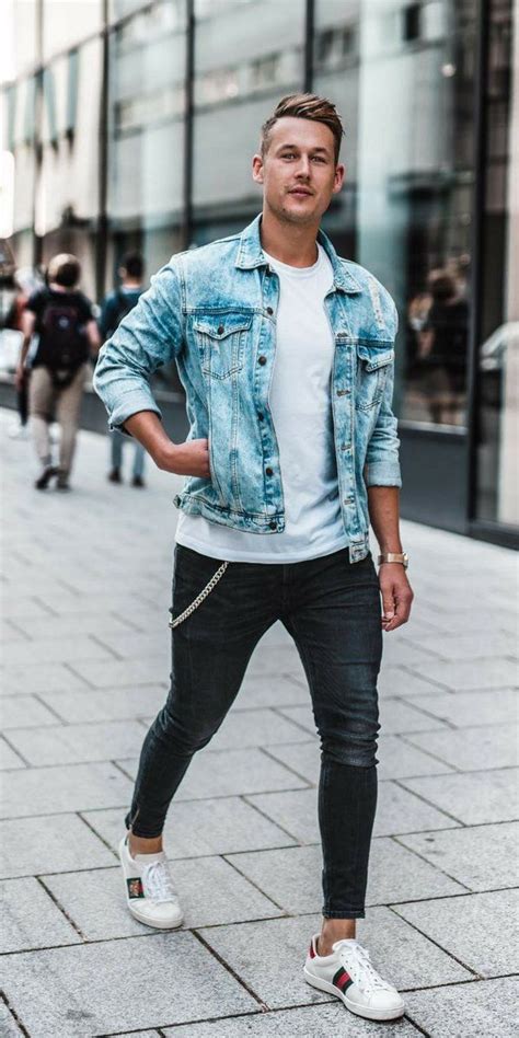 5 Black Jeans Outfits For Men In 2020 Light Wash Denim