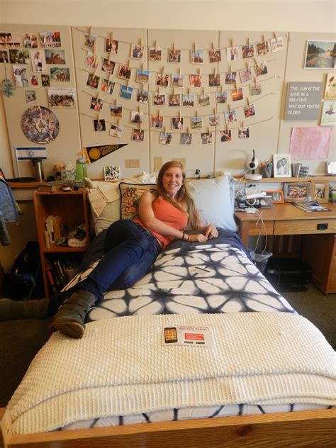 Alizas Dorm Room At Uc Berkeleycourtesy Of Dormify College Decor