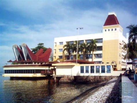 Makassar Golden Hotel Di Makassar