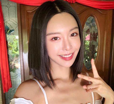 Malaysian Influencer Cathryn Li Spent Whopping Rm On Meal For