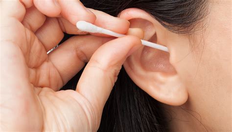 Put The Q Tip Down When Cleaning Your Ears