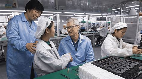 Apple Inspects Possible Future Iphone Manufacturing Facility In Vietnam