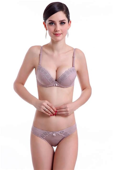 New 2015 Sexy Lingerie Embroidery Bra Set Sexy Young Girl Bra Set Underclothes Intimates Women