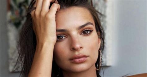 Emily Ratajkowski Laid Bare In Completely Naked Expos Daily Star