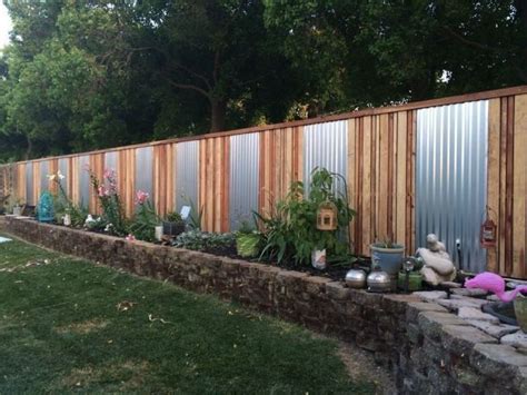 Beautiful Yet Functional Privacy Fence Planter Boxes Ideas 57 Privacy