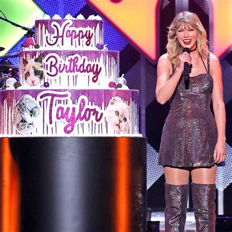 Photos From Taylor Swifts 30th Birthday Celebration In Nyc E Online