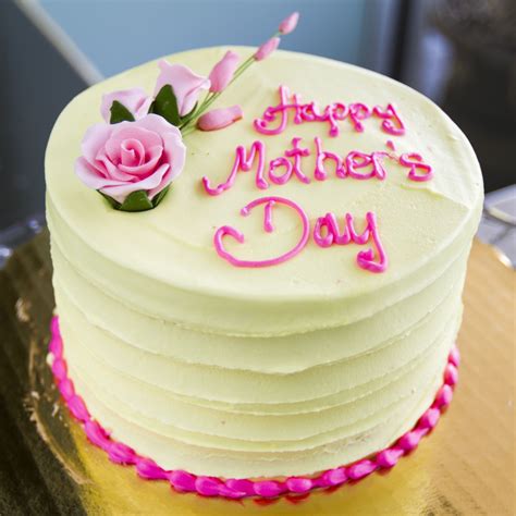 Bakery Cakes With Images Bakery Cakes Mothers Day Cake Cake