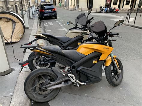 Prise En Main Zero Motorcycles Ds 2019 11kw 144 Kwh