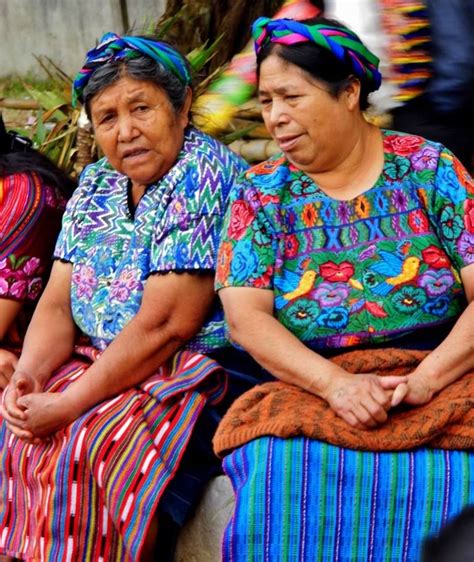 El Colorido Traje Típico De Guatemala Trajes Tipicos De Guatemala