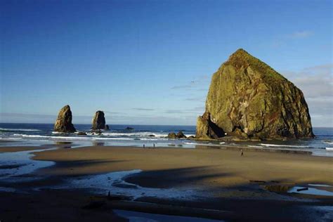 top 15 things to do in cannon beach oregon sunlight living
