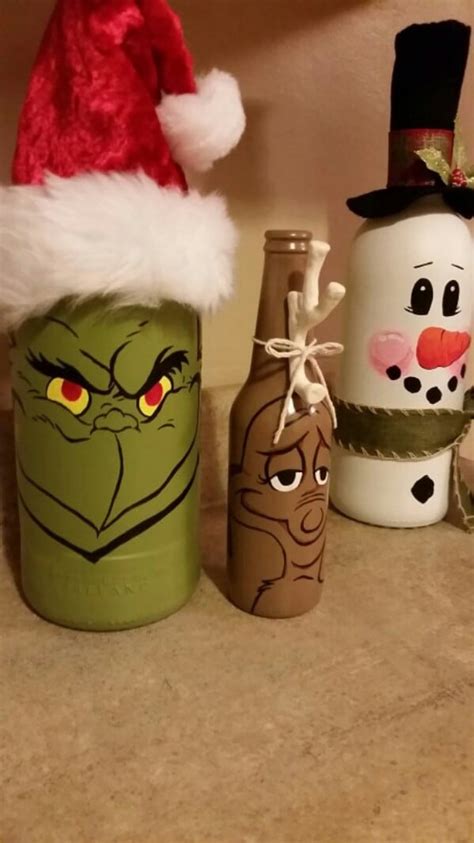 20 Festively Easy Wine Bottle Crafts For Holiday Home