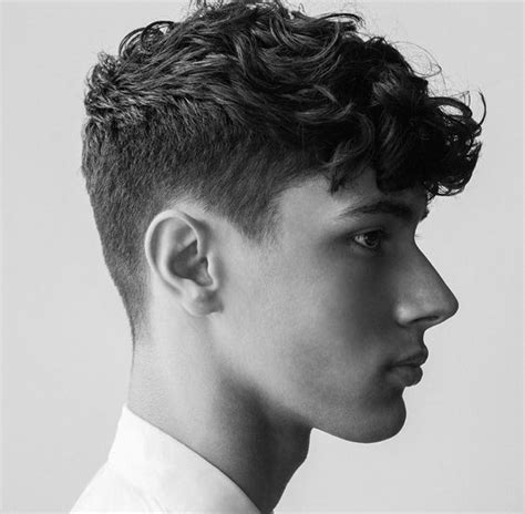 Fade on the sides long on top. 30 Short Sides Long Top Hairstyles for Men with Style ...
