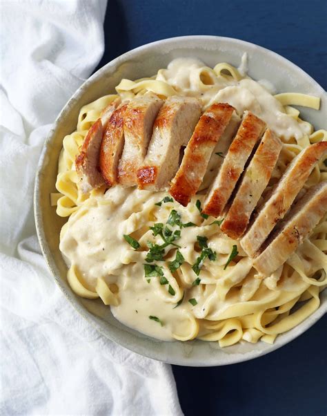 Everyone thinks it is so unhealthy. Chicken Fettucine Alfredo - Modern Honey