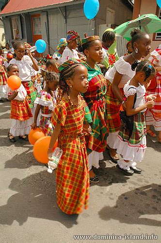 Pretty Girls In Creole Dresses Photo Of Creole Dress Parade 2008