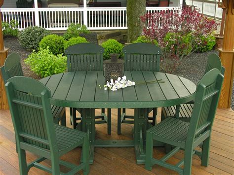 The front porch table and chairs wicker continue to be the protagonist despite the years it has been in force. Poly Lumber 7 Piece Oval Dining Set