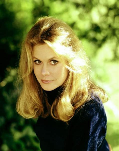 Glamorous Photos Of Elizabeth Montgomery In The 1960s And Early 1970s