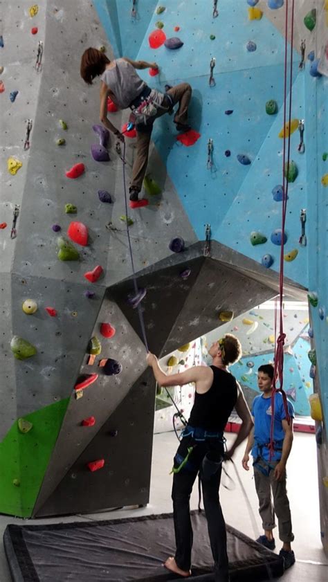 Why Take A Lead Climb Course My Experience At Rock Domain Climbing Gym